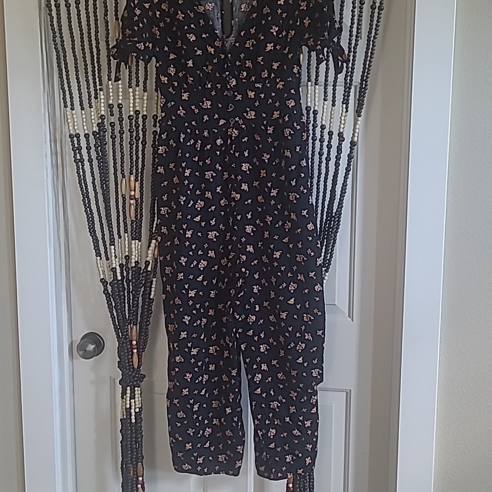 Floral jumpsuit - Picture 2 of 10